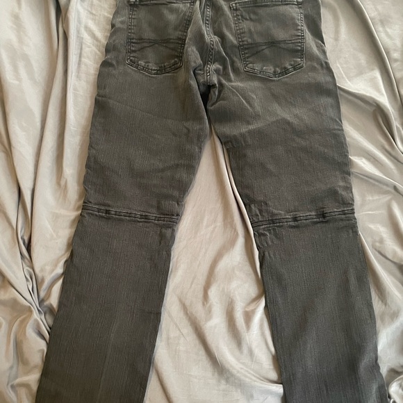 Express Jeans for Men. 30x32. Trendy. - Picture 5 of 6